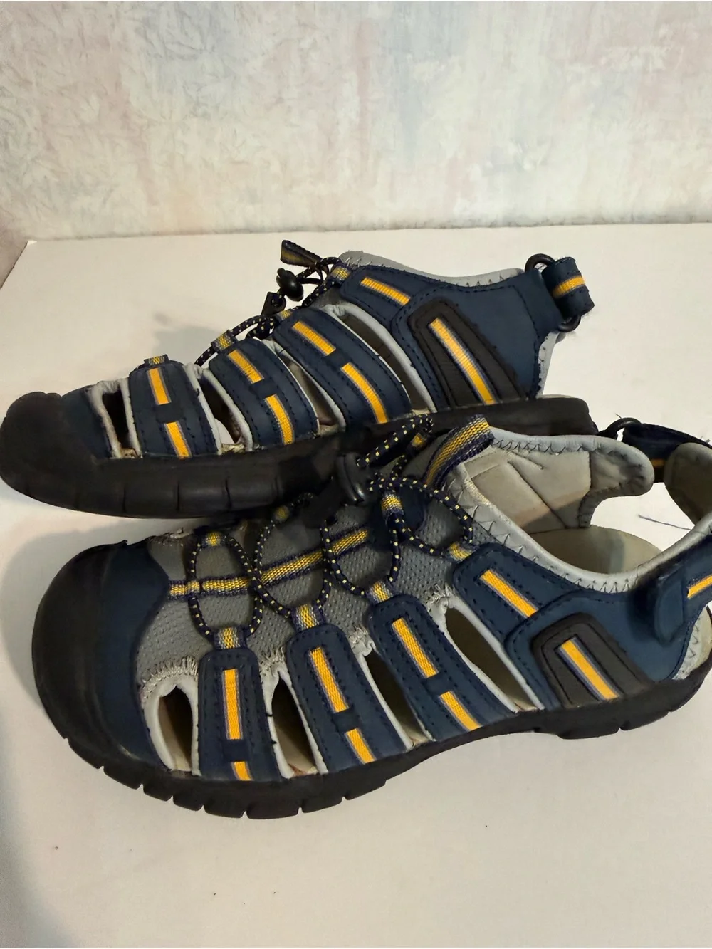Bass-Hangten Boys Closed-Toe Active Sandals in Gray and Navy with Yellow Trim 2